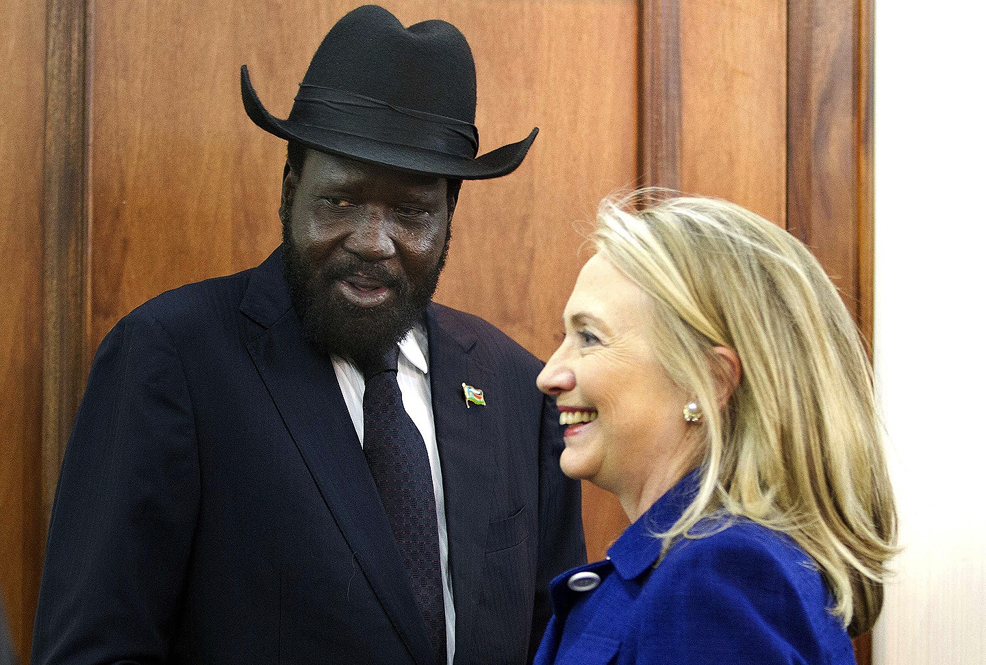 U.S. Secretary of State Hillary Clinton (R) meets with South Sudanese President Salva Kiir at the Presidential Office Building in Juba August 3, 2012. U.S. Secretary of State Clinton urged South Sudan and Sudan on Friday to end an oil dispute that has brought the neighbors to the brink of war, during the highest-level visit of a U.S. official to Juba since its independence a year ago.  REUTERS/Jacquelyn Martin/Pool (SOUTH SUDAN - Tags: POLITICS) (Newscom TagID: rtrlfive409924.jpg) [Photo via Newscom]