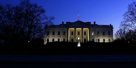 WASHINGTON - JANUARY 10:  Evening settles over the White House January 10, 2007 in Washington, DC. U.S. President George W. Bush will address the nation this evening on his latest strategy in Iraq.  (Photo by Win McNamee/Getty Images)