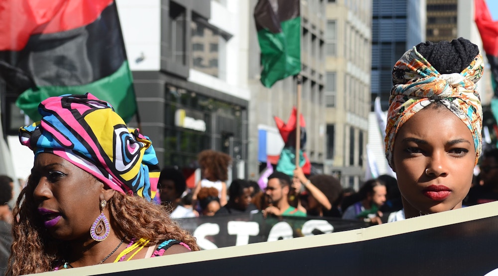 São Paulo -Integrantes de movimentos sociais e de defesa dos direitos da comunidade negra reuniram-se na capital paulista para um dia inteiro de atos na 13ª  Marcha da Consciência Negra (Rovena Rosa/Agência Brasil)