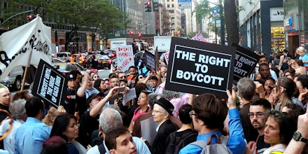 Protest Cuomo's Attack on Palestinian Rights.Protest outside Governor Andrew Cuomo's office in New York City-June 9th, 2016. The protest Organized by Adalah-NY: The New York Campaign for the Boycott of Israel; Jewish Voice for Peace-NY; and Jews Say No! around 300 people attending the protest (Photo by Mark Apollo/Pacific Press) *** Please Use Credit from Credit Field ***