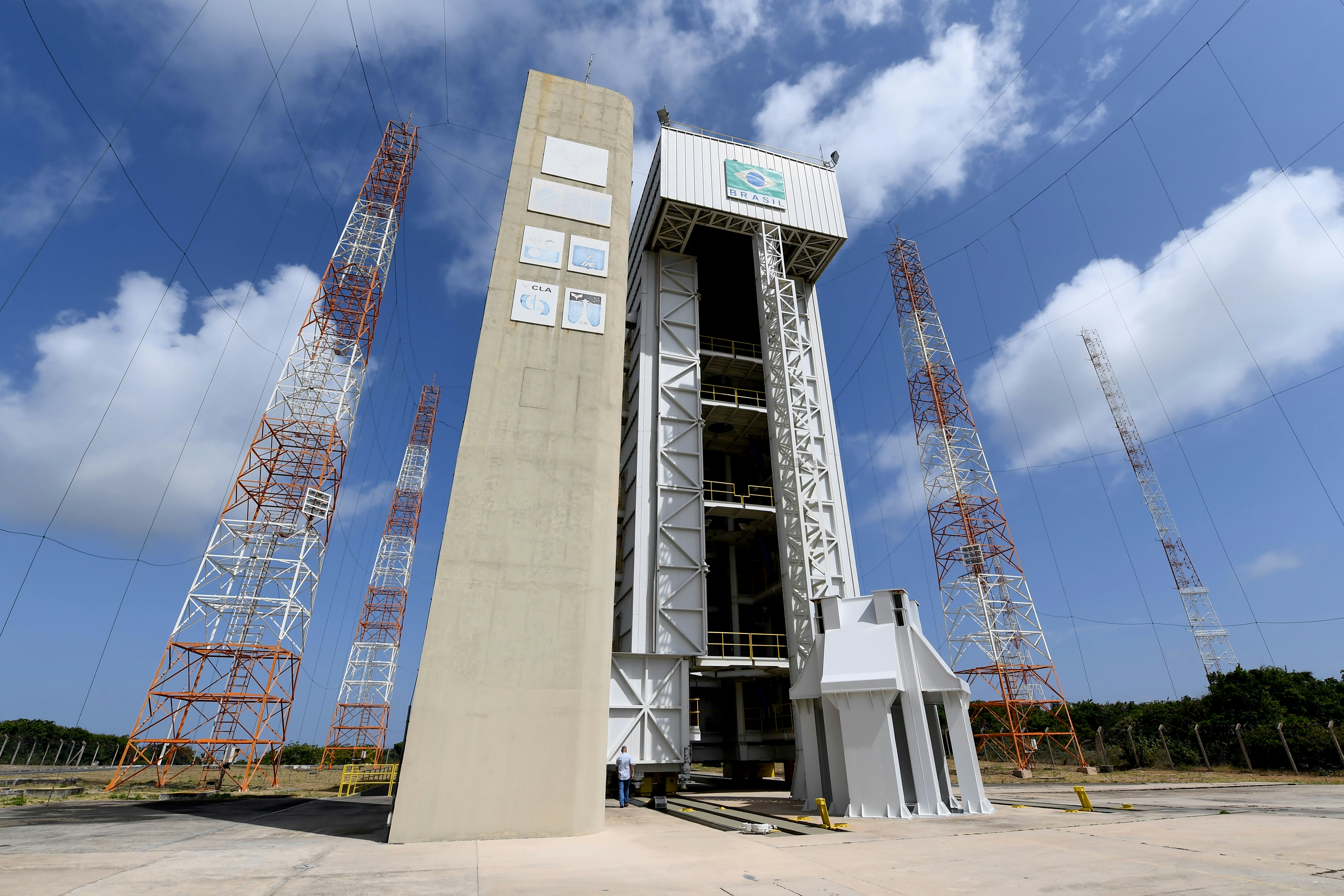 Rocket launch tower at Alcântara Launch Center (CLA) in Alcantara, Maranhao State, Brazil, on September 14, 2018. - The CLA is a satellite launching facility of the Brazilian Space Agency and is operated by the Brazilian Air Force. The CLA is the closest launching base to the equator. There are also plans to launch several international rockets from Alcântara. In the beginning of 2018, Brazilian government offered the possibility to use the spaceport to several U.S. companies. (Photo by EVARISTO SA / AFP) (Photo credit should read EVARISTO SA/AFP/Getty Images)