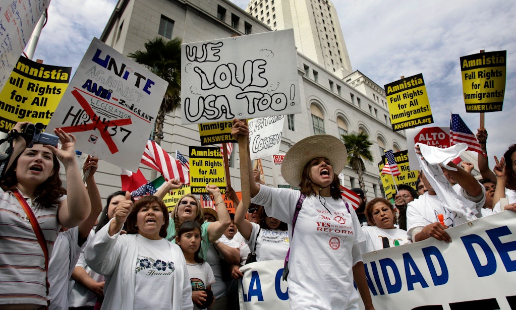 GettyImages-564018705-immigration-rally-HII4437-1563311892