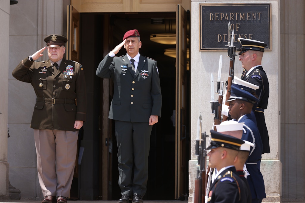 ARLINGTON, VIRGINIA - JUNE 21: U.S. Chairman of the Joint Chiefs of Staff Gen. Mark Milley (L) participates in an enhanced honor cordon to welcome Israeli Chief of Defense and Deputy Prime Minister Benny Gantz (R) at the Pentagon June 21, 2021 in Arlington, Virginia. Gantz is in Washington for talks with officials at the Pentagon. (Photo by Alex Wong/Getty Images)