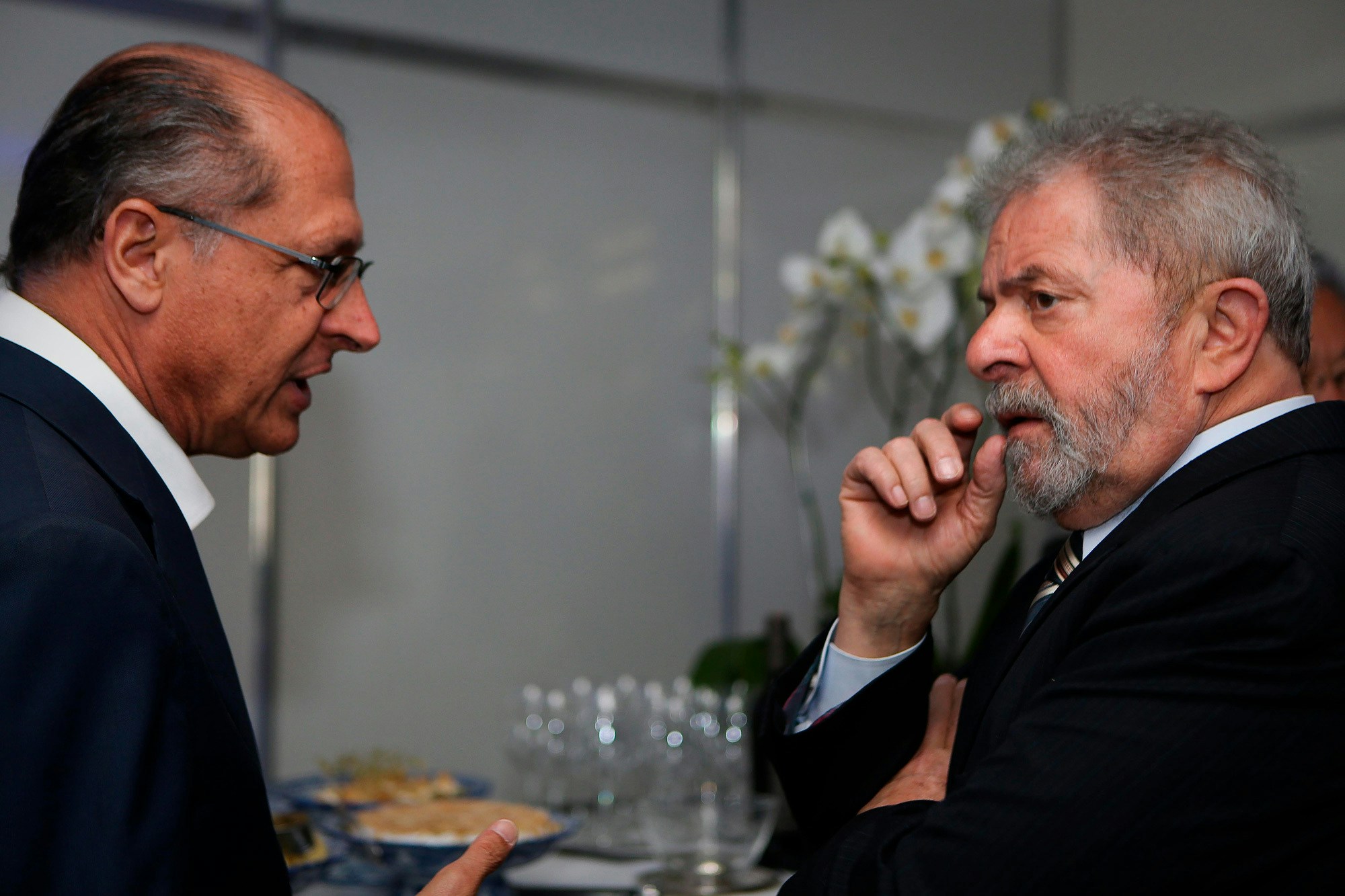 O ex-governador de São Paulo Geraldo Alckmin e o ex-presidente Luiz Inácio Lula da Silva (PT).